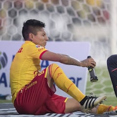 Se encienden alarmas en Morelia, Raúl Ruidíaz sale lesionado