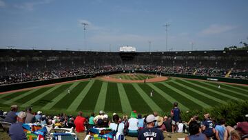 SOUTH WILLIAMSPORT, PENNSYLVANIA - AUGUST 20: A general view from the outfield during a Little League World Series game at Lamade Stadium on August 20, 2023 in South Williamsport, Pennsylvania.   Rob Carr/Getty Images/AFP (Photo by Rob Carr / GETTY IMAGES NORTH AMERICA / Getty Images via AFP)