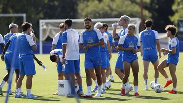 Los jugadores del Deportivo durante un entrenamiento.
