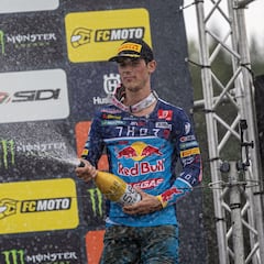 En cabeza y “con cabeza”