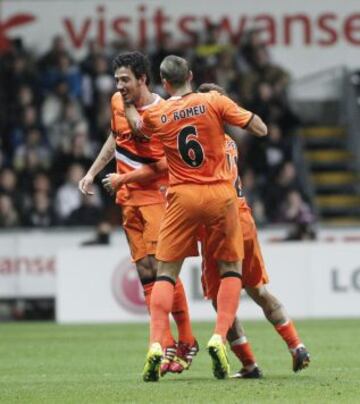 Parejo celebra el 0-1.