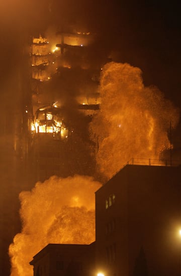 El edificio Windsor fue un edificio de oficinas de Madrid ubicado en la zona de AZCA (distrito financiero y de negocios de Madrid (Espa?a). 