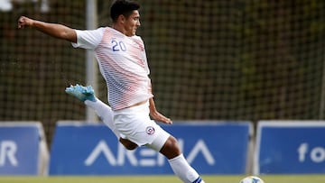 Luis Rojas aparece en el radar del cuadro en el que juega el 'Pitbull', aunque el integrante de la Roja difícilmente continúe en el club italiano.