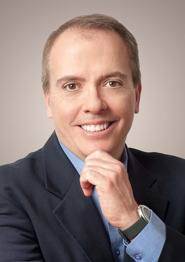 Desde su llegada al cargo en septiempre de 2024, se ha encargado de impulsar la programación en directo además de las retransmisiones premium del fútbol masculino y femenino para llegar a la audiencia hispana.