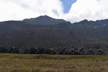 La jornada 19 del Tour no se pudo terminar por el mal estado de la carretera tras un desprendimiento de tierra. Egan lideraba la etapa, la cual finalmente no tuvo ganador. El colombiano es el nuevo líder. 