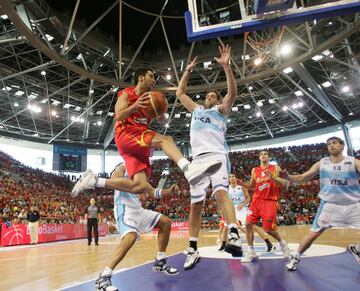 2006 es el gran año marcado en rojo en el calendario de la Selección española de baloncesto. Se proclamó Campeona del mundo tras barrer a Grecia en la final del Mundial de Japón por 70-47.