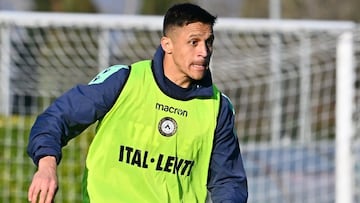 “No hay futuro para Alexis Sánchez en el Udinese si se queda el DT Kosta Runjaic”
