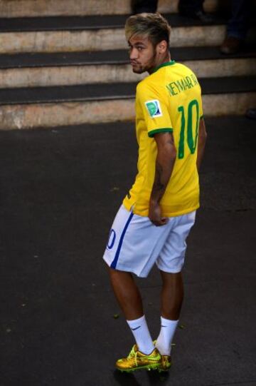 Neymar.