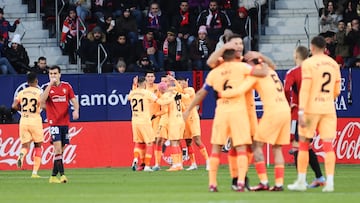 Alegría del Atlético tras marcar el 0-1 Saúl a Osasuna. Toca hacer recuento por segunda vez.