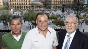 <b>CANDIDATOS. </b>Martín Fiz, Fermín Cacho y Guerisoli en Pamplona.