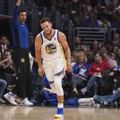El son de Stephen Curry: 45 puntos en tan solo tres cuartos