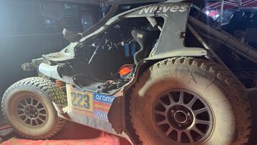 Laia Sanz lucha para evitar su primer abandono en el Dakar.