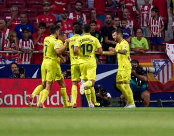 Celebración del Villarreal tras el 0-1 de Yéremy Pino.