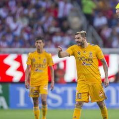 André-Pierre Gignac intentó entrar al vestidor de Chivas