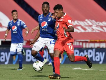 El equipo de Alberto Gamero se impuso por 2-1 ante América de Cali en el juego de ida de los cuartos de final de la Liga BetPlay. Fernando Uribe y Cristian Arango anotaron por Millonarios; Yesus Cabrera descontó para el equipo vallecaucano. 