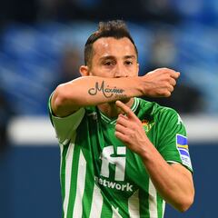 Andrés Guardado excited to stay at Real Betis