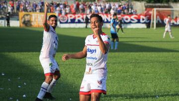 El cuadro albo no pudo extender su racha sin perder, pero se mantuvo en la cima del torneo Apertura de El Salavador; Firpo se coloco sexto tras el triunfo