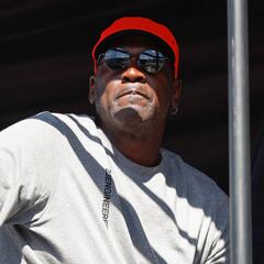 Arrestan a un joven por asaltar la mansión de Michael Jordan