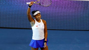 Naomi Osaka celebra su victoria ante Barty.