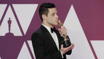 91st Academy Awards - Oscars Photo Room - Hollywood, Los Angeles, California, U.S., February 24, 2019.  Best Actor Rami Malek poses with his award backstage. REUTERS/Mike Segar