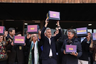 Laporta lidera las firmas con 8.171 y Font abre las puertas al gran pacto