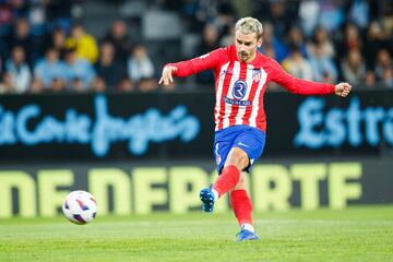 No fall¨® Antoine Griezmann desde los once metros. Enga?¨® al debutante Guaita, que se venci¨® a su derecha, con el franc¨¦s ejecutando el disparo hacia el lado contrario. Golpea el Atl¨¦tico de Madrid en Bala¨ªdos. 0-1.