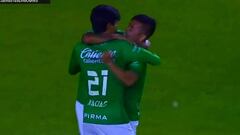 Meneses volvió a anotar y llega a la Roja en su mejor momento