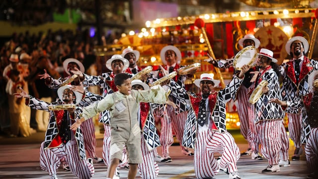 Revellers from the Unidos do Viradouro samba school perform during the Carnival in Rio de Janeiro, Brazil, February 17, 2026. REUTERS/Ricardo Moraes