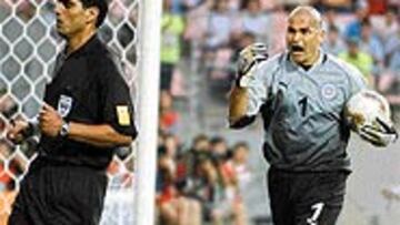 <B>EL AMIGO DE RAÚL</B>. El árbitro egipcio no tiene por qué ser un problema en el España-Corea del sábado.