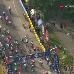 Una caída durante el esprint dejó a Ackermann sin opciones