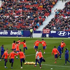El Atleti se da un baño de multitudes con su afición