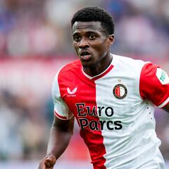 Compañero de Santi Giménez, posible reemplazo de Leo Suárez