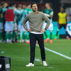 Patinazo de Xabi en Bremen