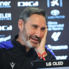 Vicente Moreno: “Queremos ganar y mantenernos en la parte alta”