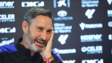 Vicente Moreno durante una rueda de prensa.