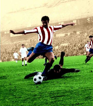 Otro de los grandes del Atl¨¦tico. Jug¨® 235 encuentros con la camiseta del Atl¨¦tico, con 88 goles, 20 en Europa. Estuvo doce temporadas en el Atl¨¦tico y gan¨® seis t¨ªtulos: una Liga, cuatro Copas y una Recopa. Fue titular y decisivo en la victoria del Atl¨¦tico ante la Fiorentina que dio la Recopa 61-62 al conjunto madrile?o. Mendon?a hizo el segundo gol del partido. Una de sus noches m¨¢gicas fue en Recopa (15-09-65), en un partido ante el Dinamo de Zagreb, donde marc¨® tres goles y sali¨® del Metropolitano a hombros.