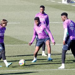 Voro empieza en cuesta