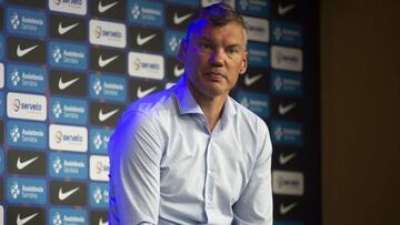Jasikevicius: "Pau Gasol es amigo y no nos vendr¨ªa mal aqu¨ª..."