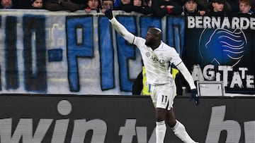 Bergamo (Italy), 18/01/2025.- Napoli'Äôs Romelu Lukaku celebrates scoring the 2-3 goal during the Italian Serie A soccer match between Atalanta BC and SSC Napoli in Bergamo, Italy, 18 January 2025. (Italia, Roma) EFE/EPA/MICHELE MARAVIGLIA