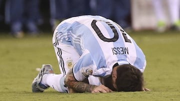 Messi 'God's gift' to Argentina - president