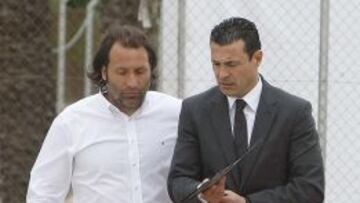 Reunión Salvo, Rufete y Nuno para confeccionar la plantilla