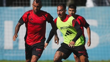 Ortíz mueve todo en Colo Colo: Vidal y Correa, protagonistas