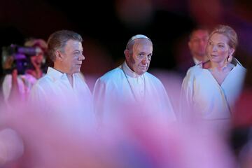 El Papa Francisco recorrió Bogotá, Villavicencio, Medellín y Cartagena con su mensaje de paz y reconciliación. Una visita emotiva para practicantes y no creyentes.