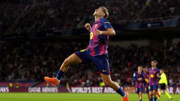 Fermín celebra uno de sus goles contra el Olympiacos.