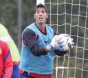 Asenjo o Joel podrían irse en el mercado de invierno