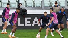 El Sevilla se entrena en el Juventus Stadium, ayer por la tarde.