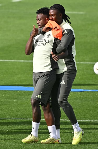 Eduardo Camavinga y Vinicius Júnior.