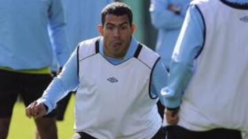 Carlos Tévez vuelve a jugar con el City en un amistoso