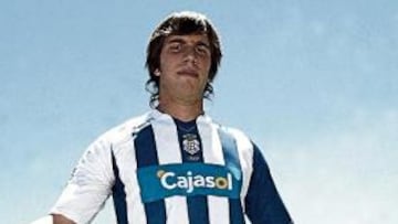 <b>GRAN DEBUT. </b>Sebastián Nayar cuajó un buen partido ante el Cartaya el pasado sábado en su estreno oficial con la camiseta albiazul.