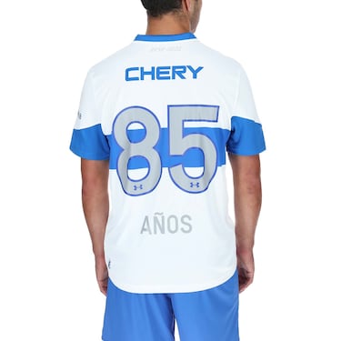 Universidad Católica tiene nueva camiseta